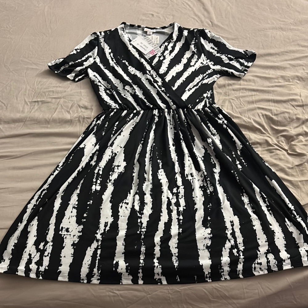 LuLaRoe Black and White Midi Dress